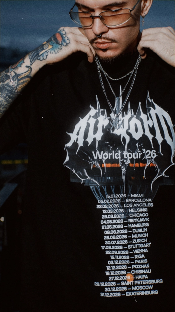 Футболка WORLD TOUR — фото 2